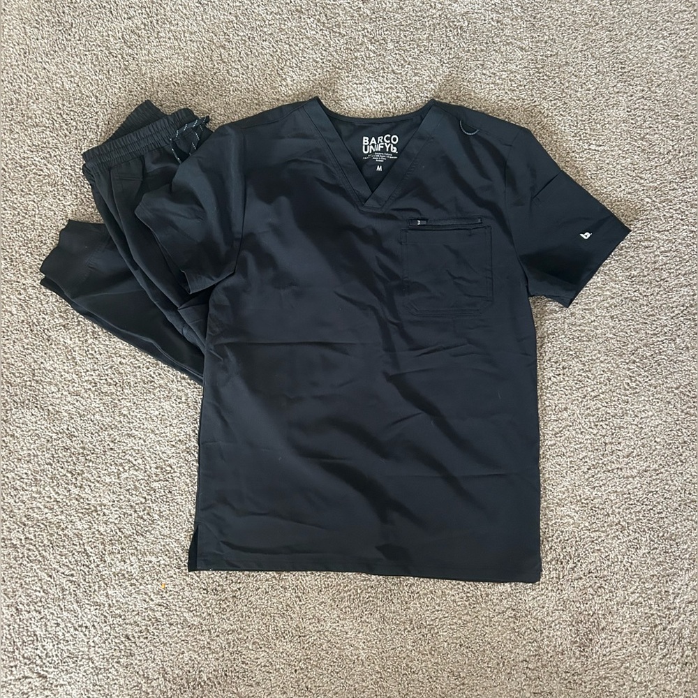 Barco black scrub set